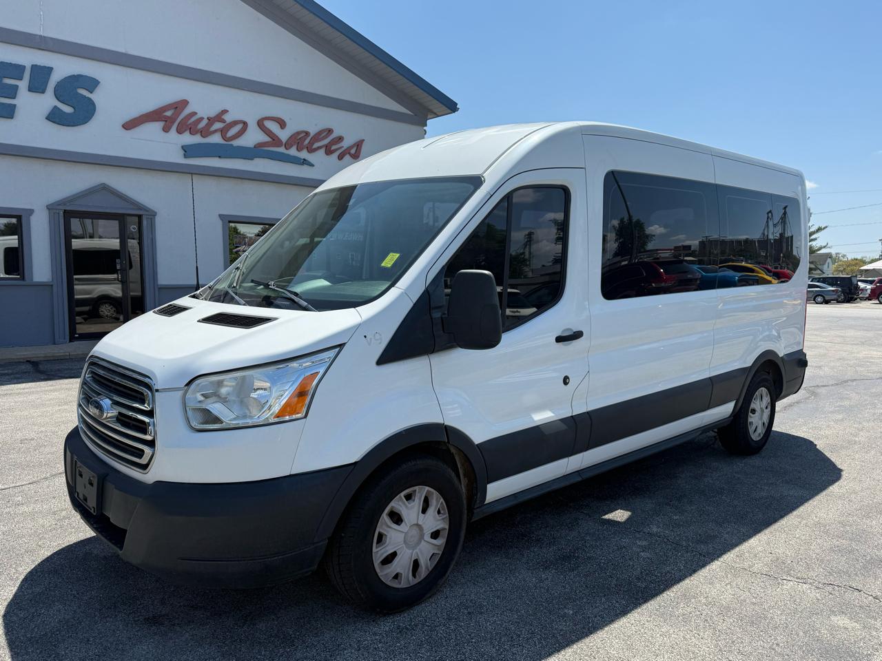 Ford Transit 350 Wagon Med. Roof XL w/Sliding Pass. 148-in. WB 2017
