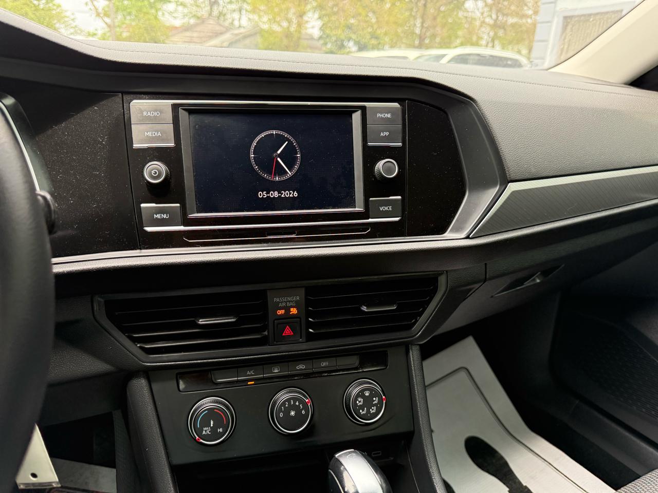 Volkswagen Jetta 1.4T S 8A 2020