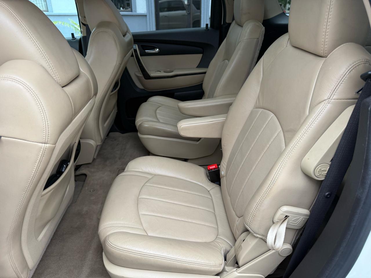 GMC Acadia Denali AWD 2011