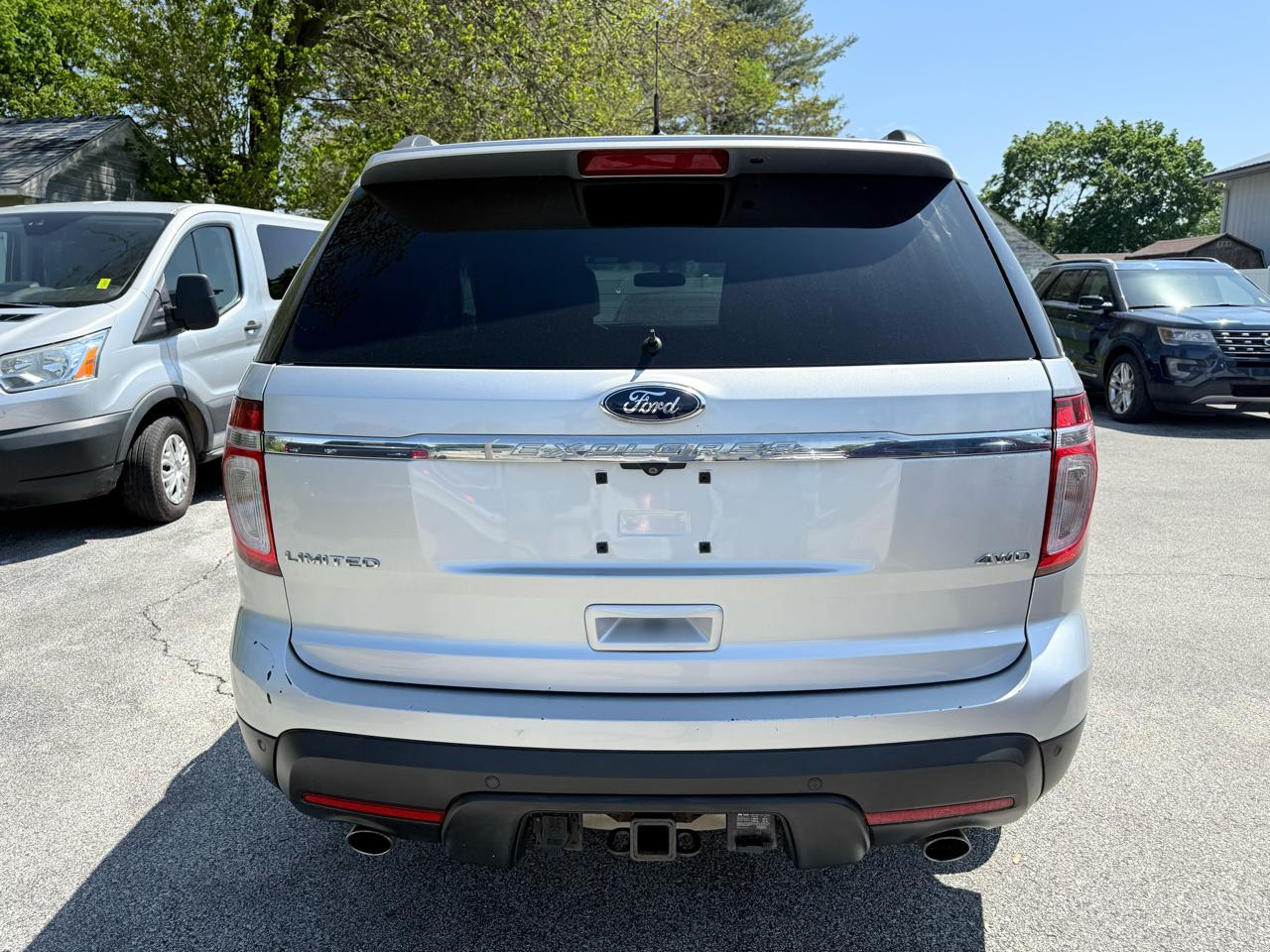 Ford Explorer Limited 4WD 2011
