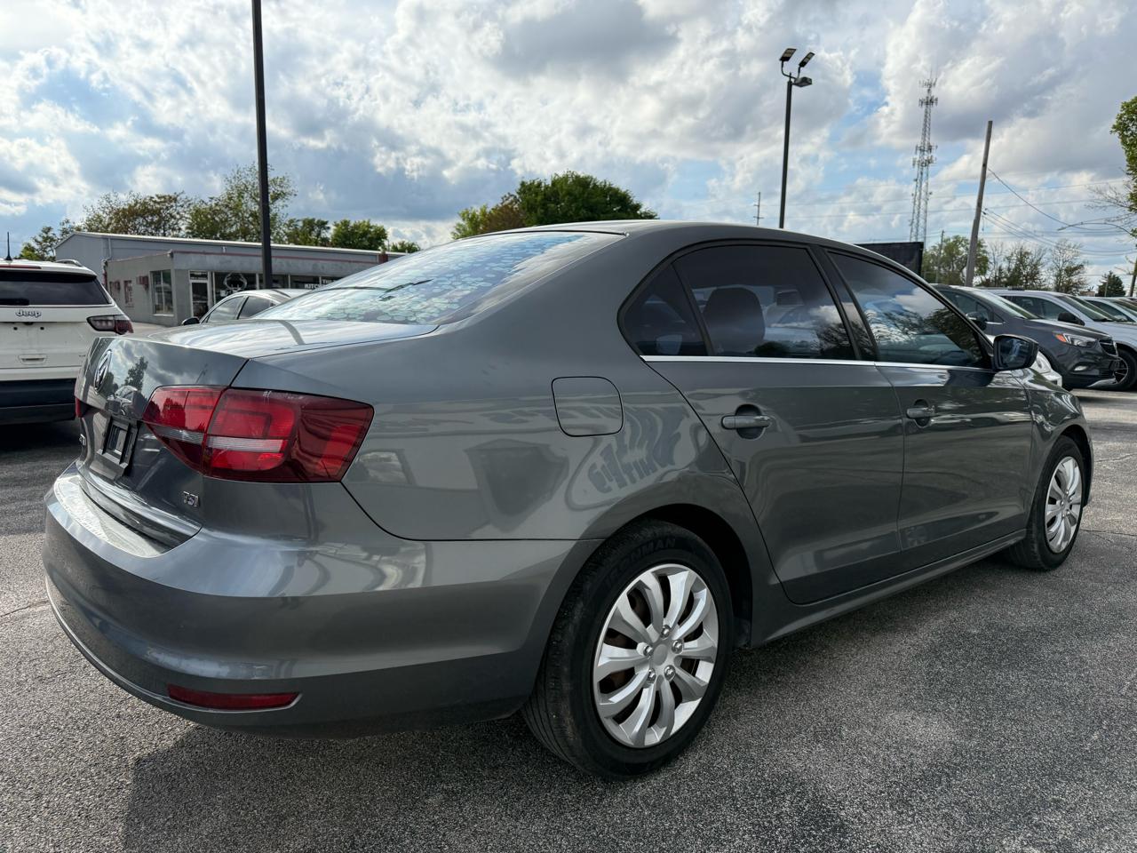 Volkswagen Jetta 1.4T S 6A 2017