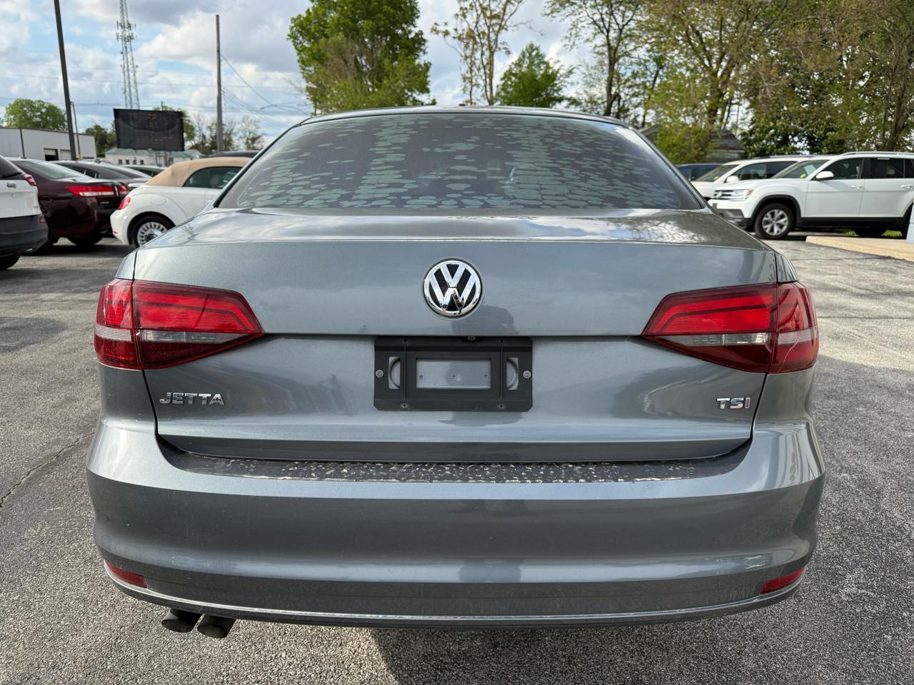 Volkswagen Jetta 1.4T S 6A 2017