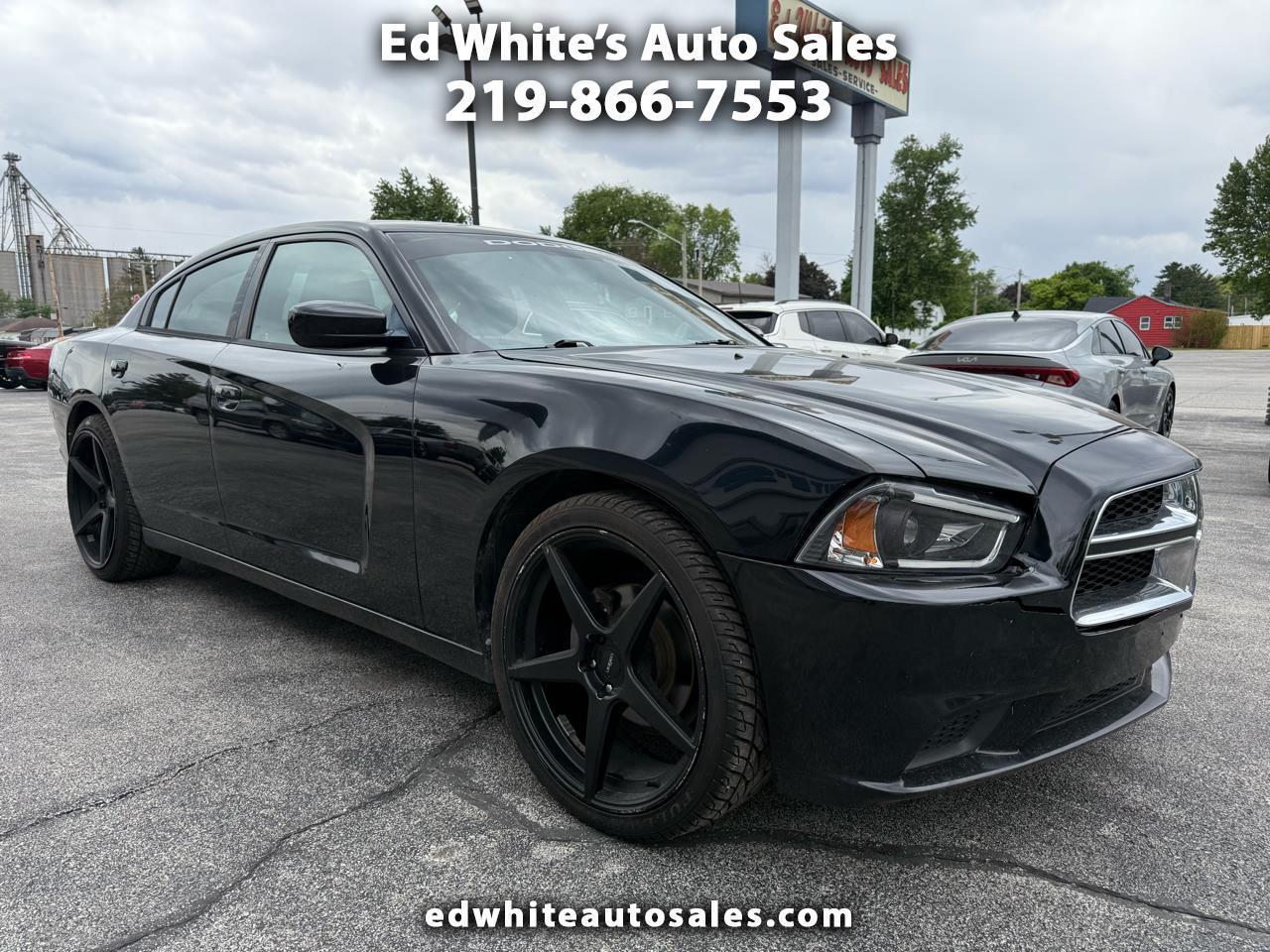 Dodge Charger SE 2012