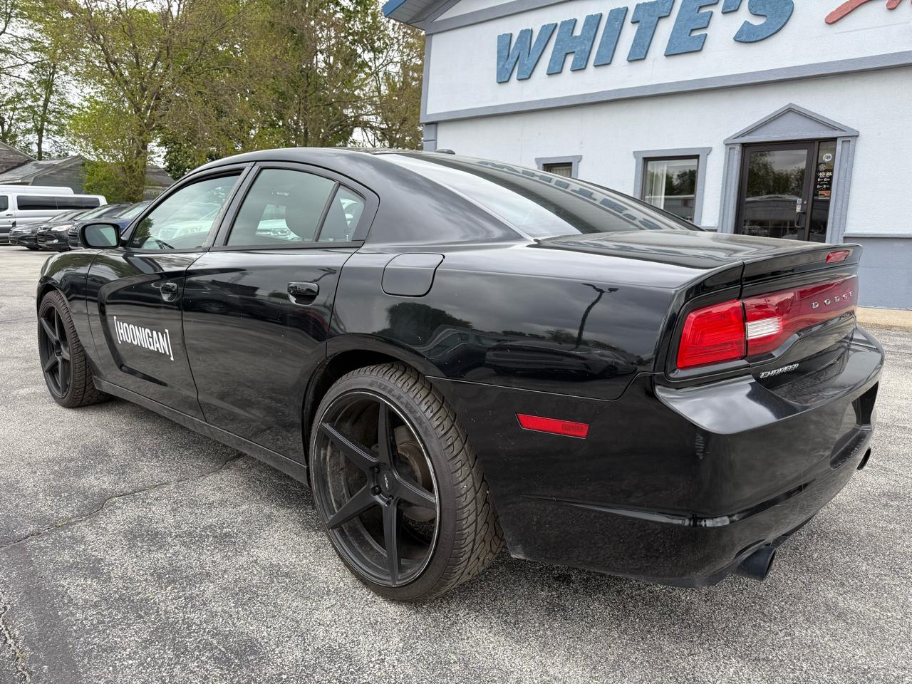 Dodge Charger SE 2012