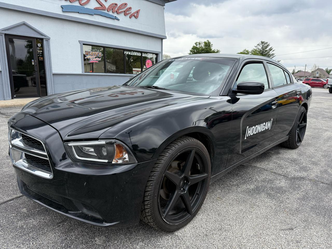 Dodge Charger SE 2012