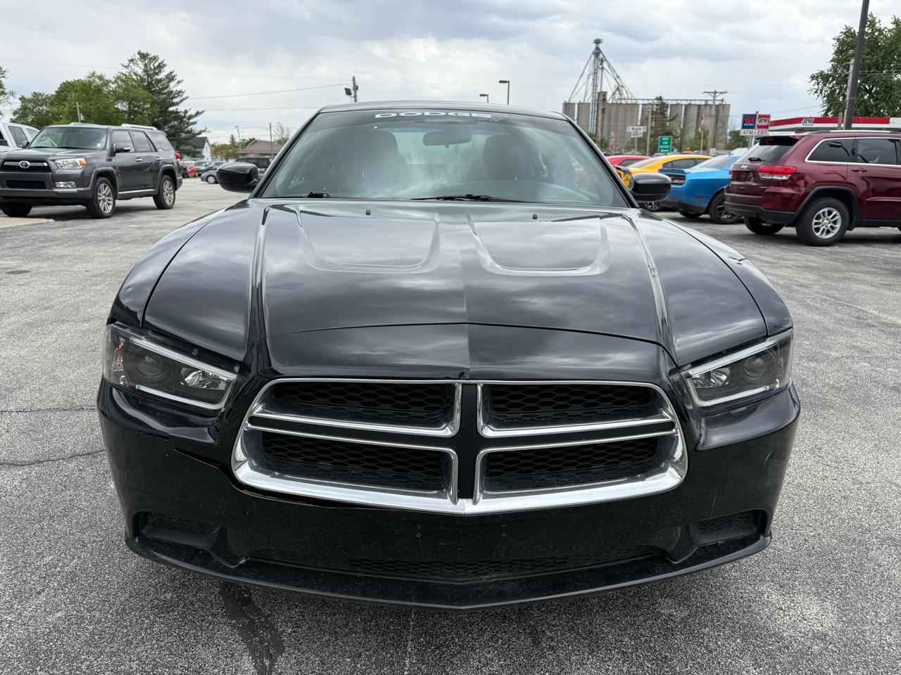 Dodge Charger SE 2012