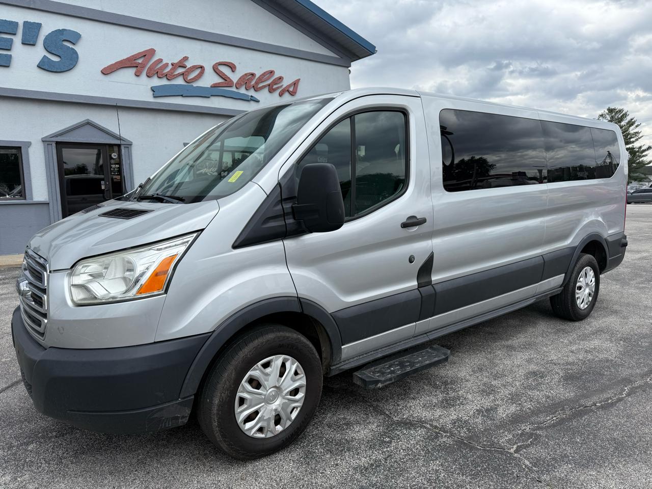 Ford Transit 350 Wagon Low Roof XLT 60/40 Pass. 148-in. WB 2016