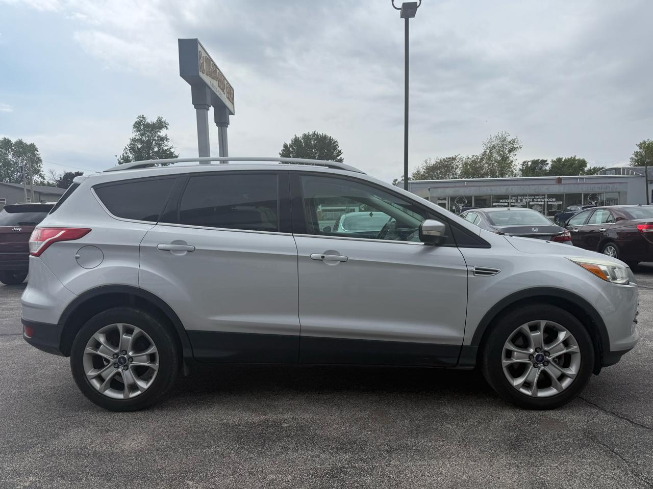 Ford Escape Titanium 4WD 2014