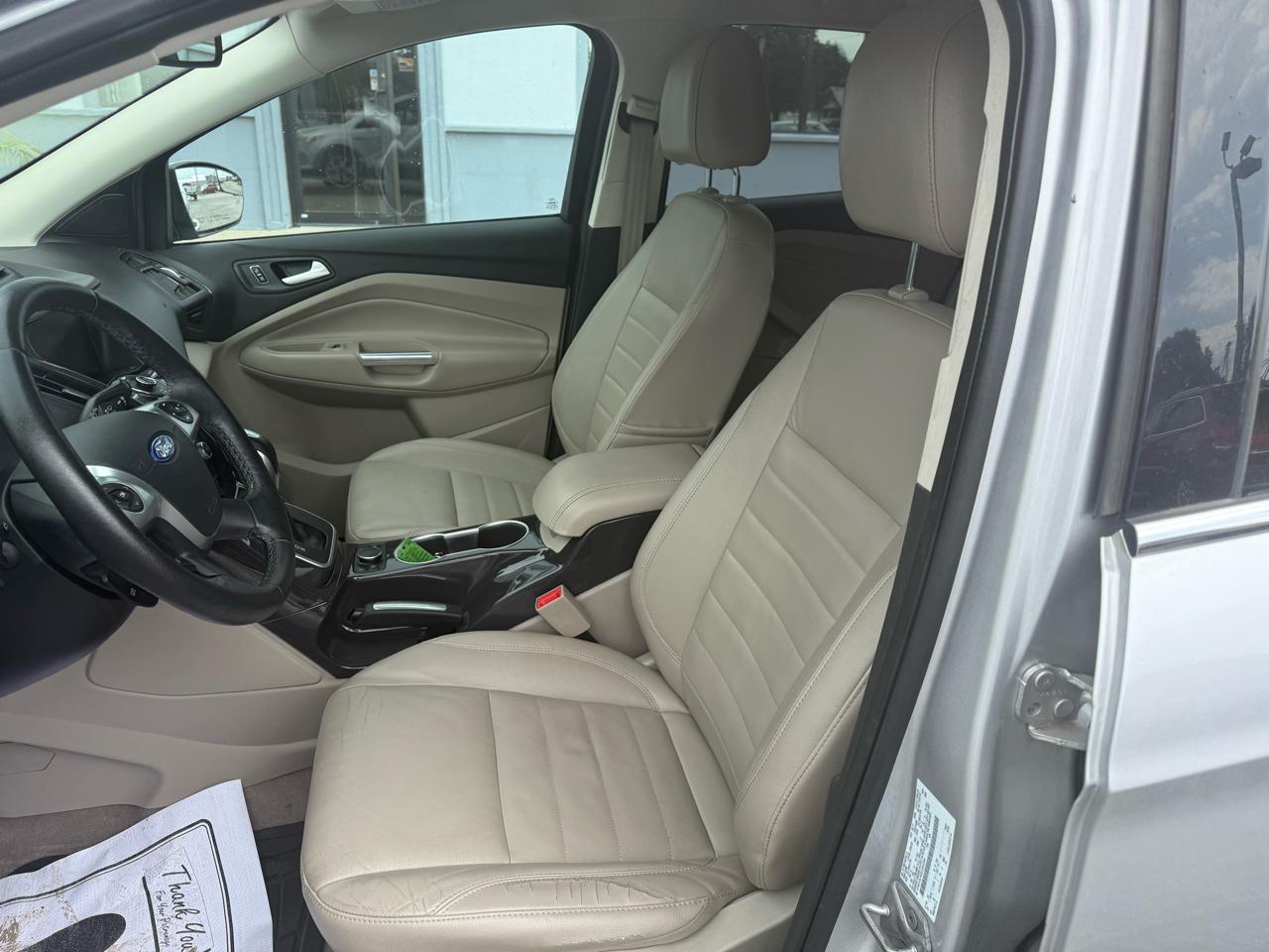 Ford Escape Titanium 4WD 2014
