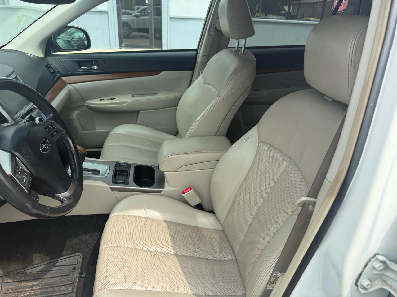 Subaru Outback 2.5i Limited 2014