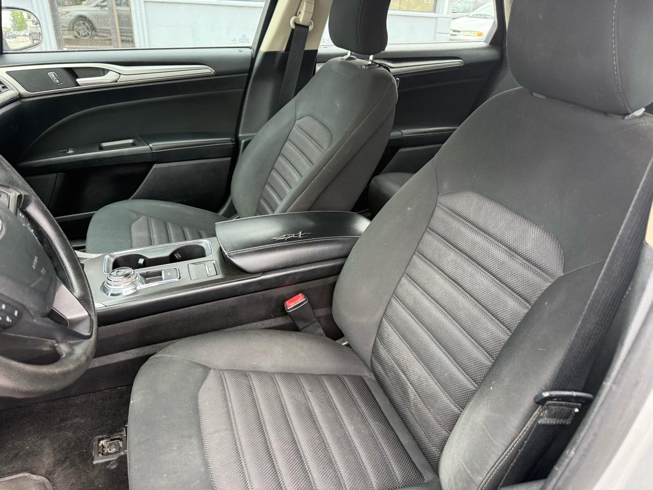 Ford Fusion SE 2018