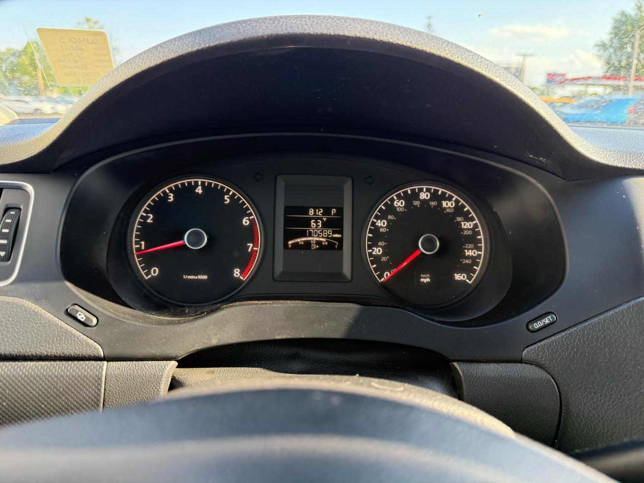 Volkswagen Jetta SE 2011