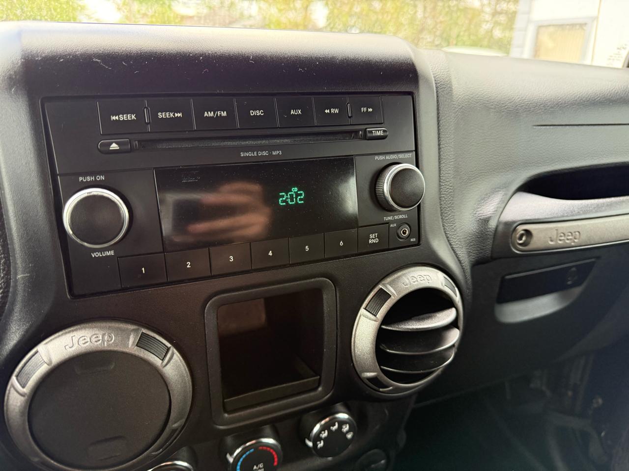 Jeep Wrangler Unlimited Sport 4WD 2011