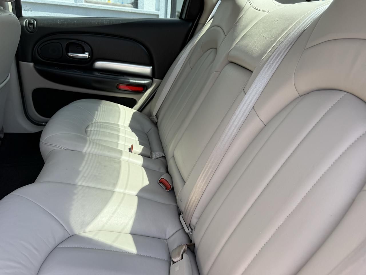 Chrysler 300M Base 2004