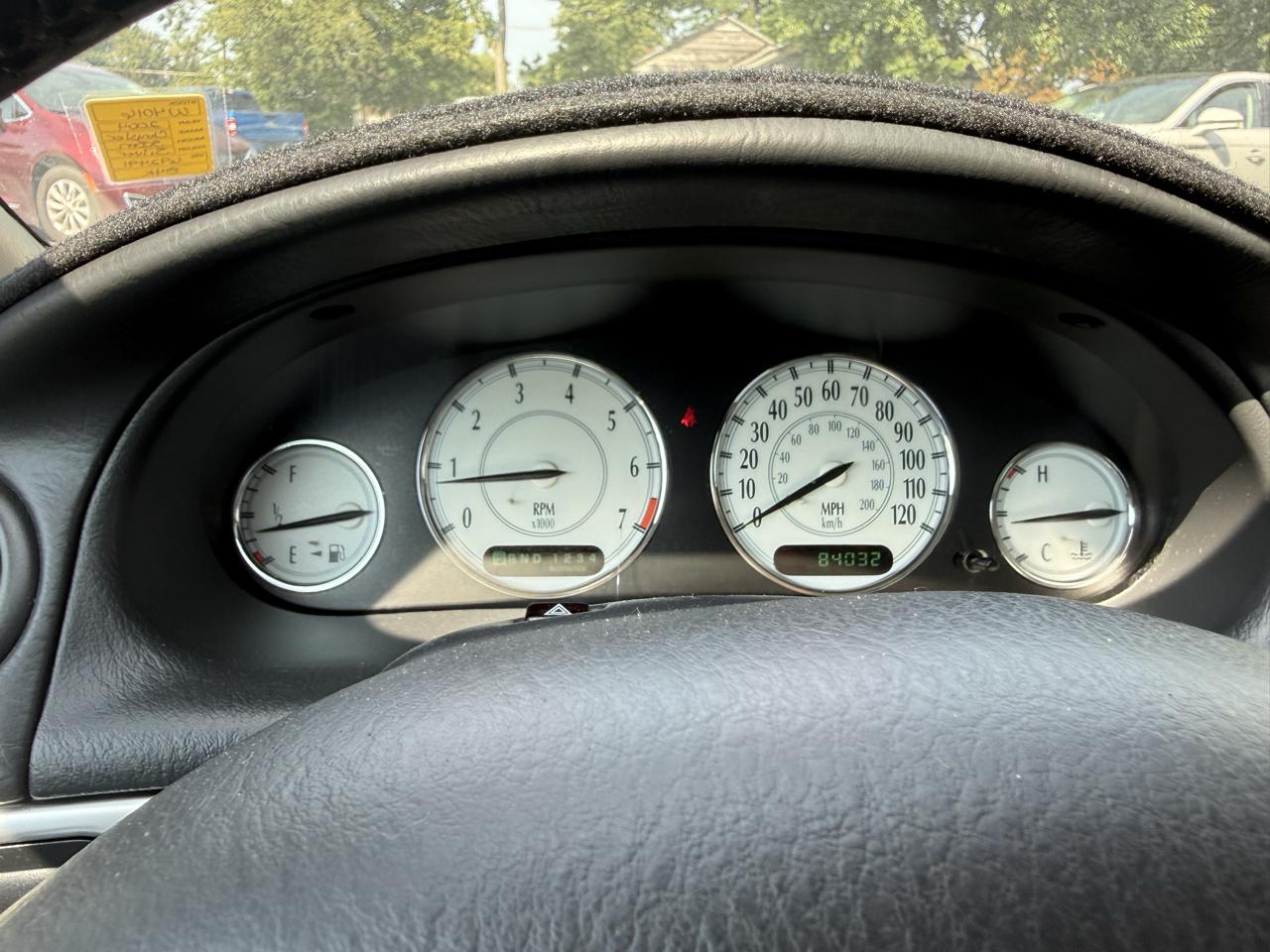 Chrysler 300M Base 2004