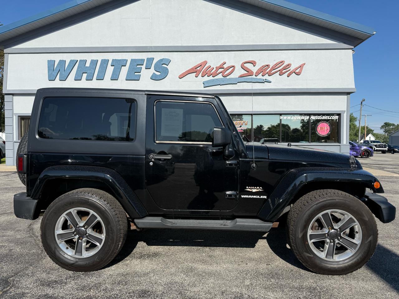 Jeep Wrangler Sahara 4WD 2011