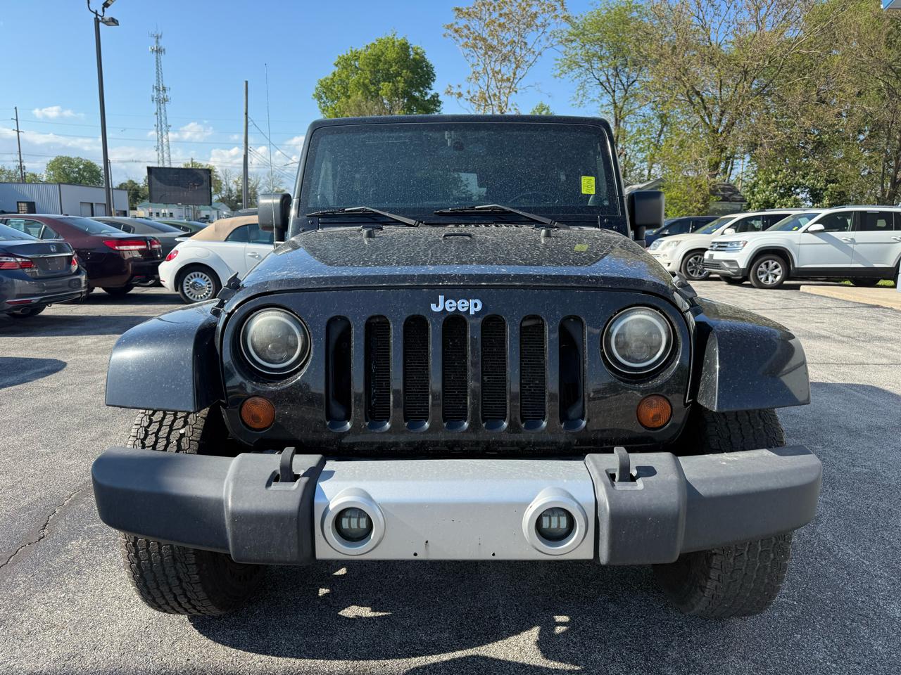 Jeep Wrangler Sahara 4WD 2011