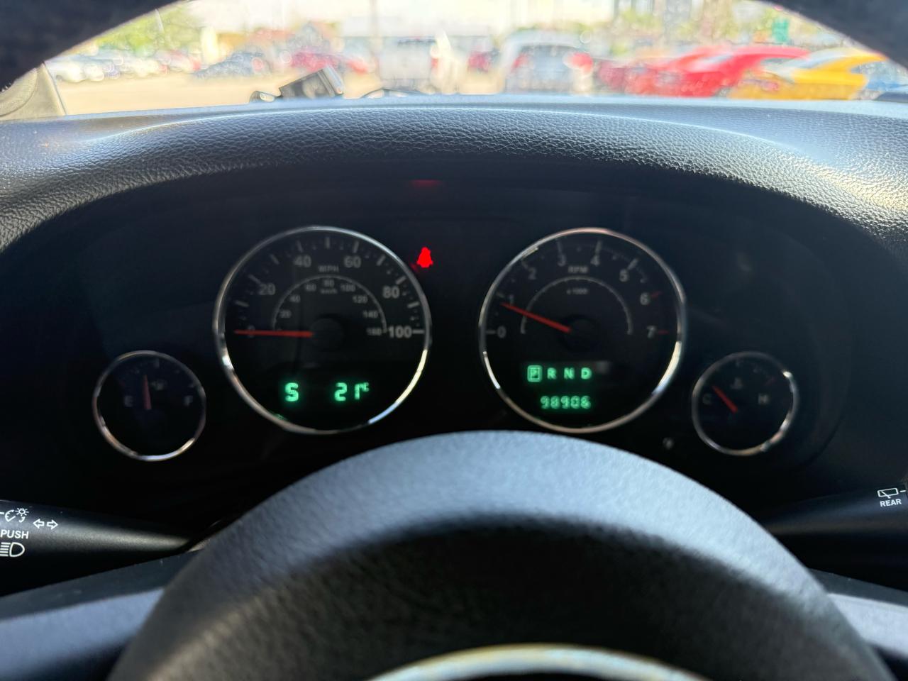 Jeep Wrangler Sahara 4WD 2011