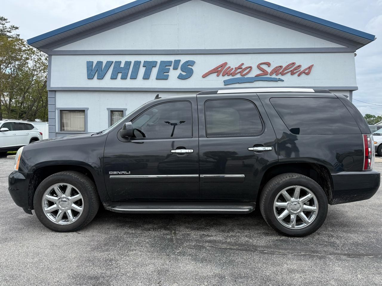 GMC Yukon Denali 4WD 2011