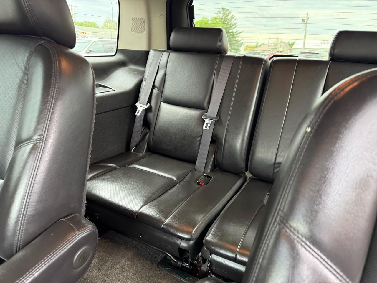 GMC Yukon Denali 4WD 2011