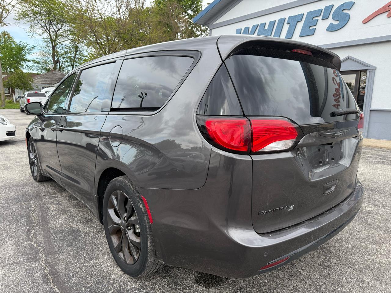 Chrysler Pacifica Touring Plus 2018