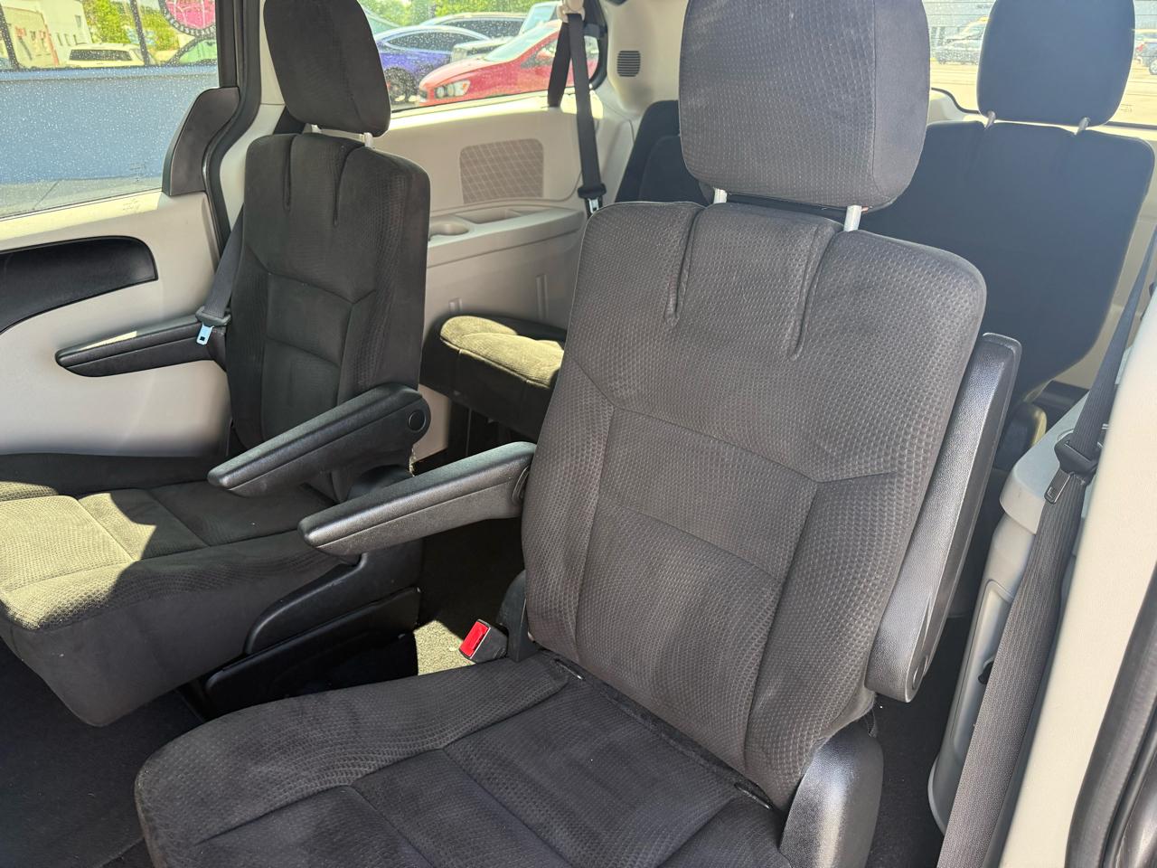 Dodge Grand Caravan SE 2015