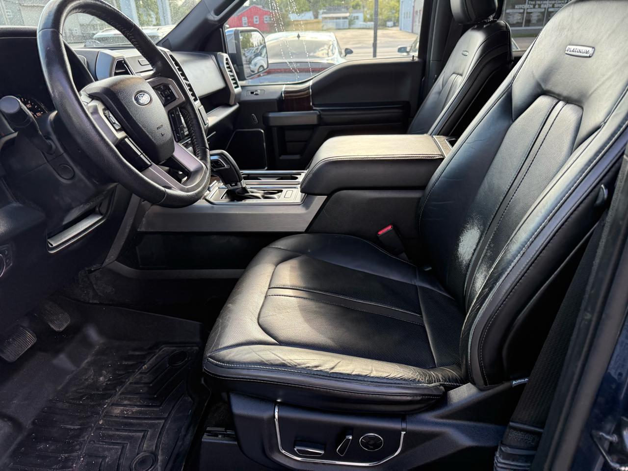 Ford F-150 Platinum SuperCrew 5.5-ft. Bed 4WD 2015
