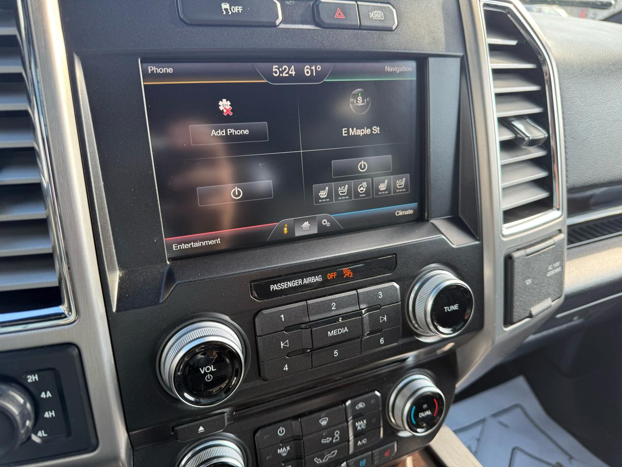 Ford F-150 Platinum SuperCrew 5.5-ft. Bed 4WD 2015