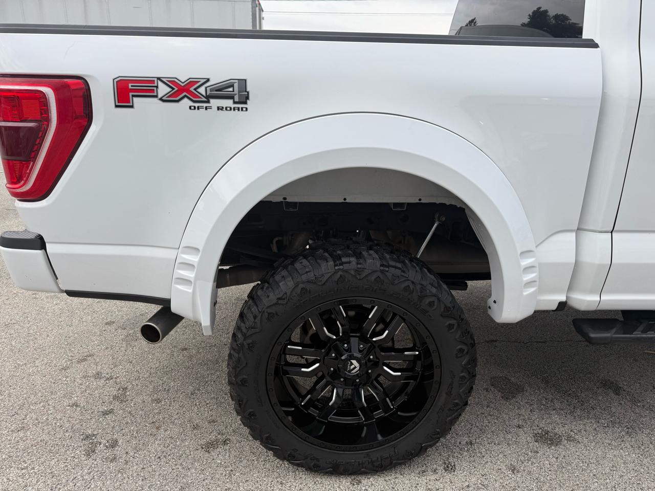 Ford F-150 XLT SuperCrew 5.5-ft. Bed 4WD 2022