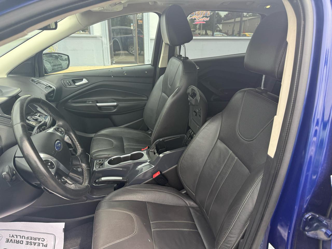 Ford Escape Titanium 4WD 2013
