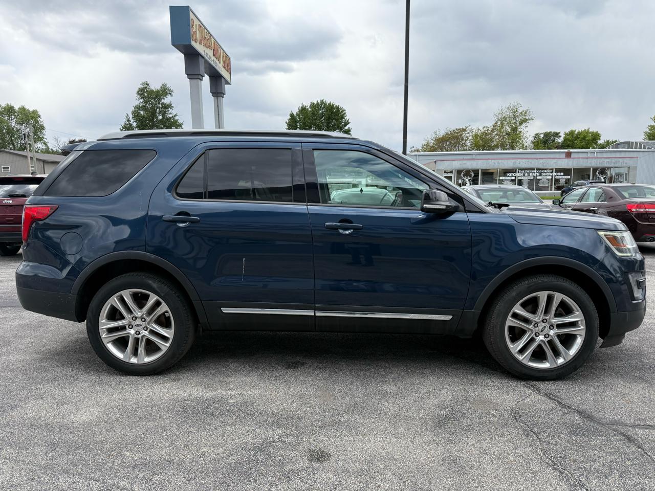 Ford Explorer XLT 4WD 2016