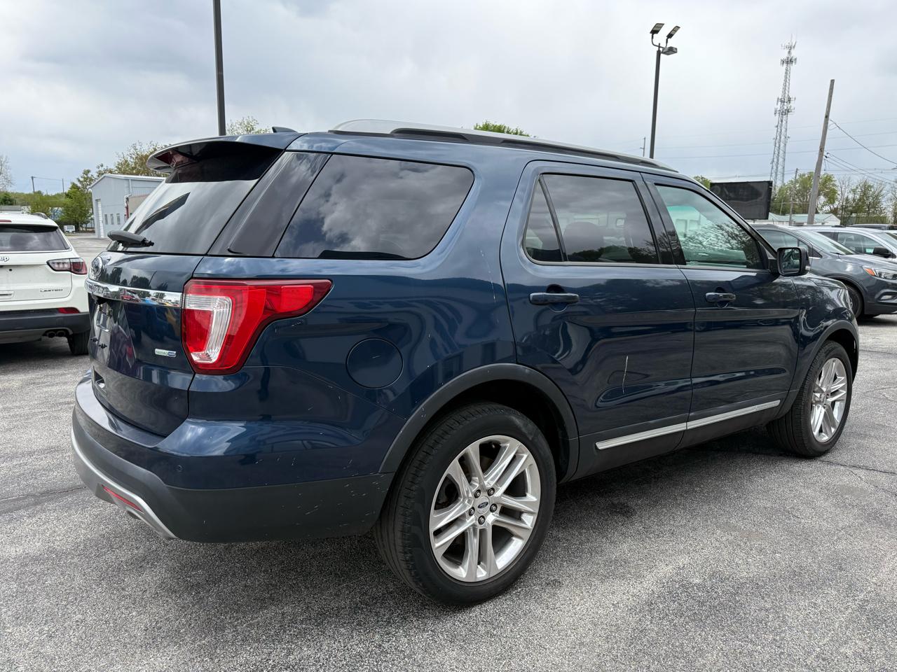 Ford Explorer XLT 4WD 2016