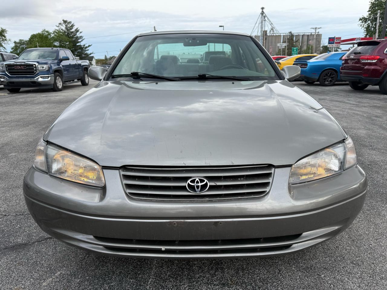 Toyota Camry LE V6 1999