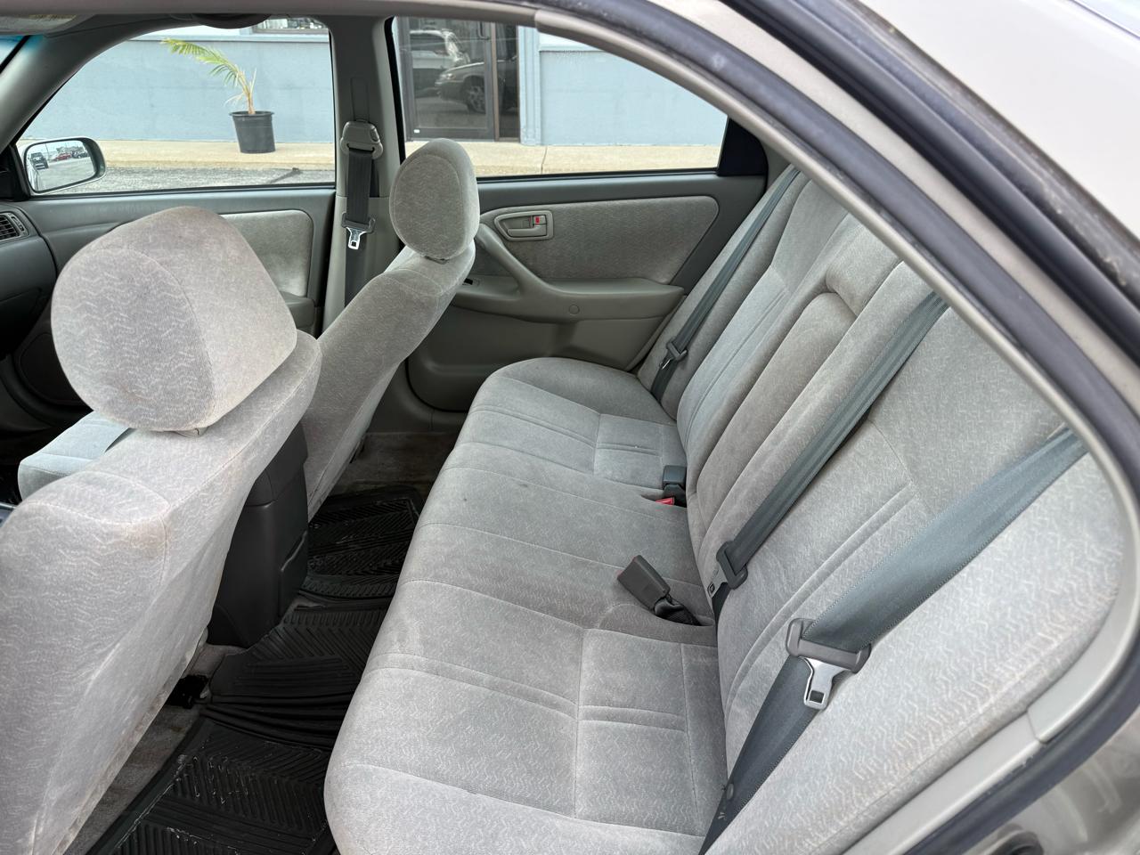 Toyota Camry LE V6 1999
