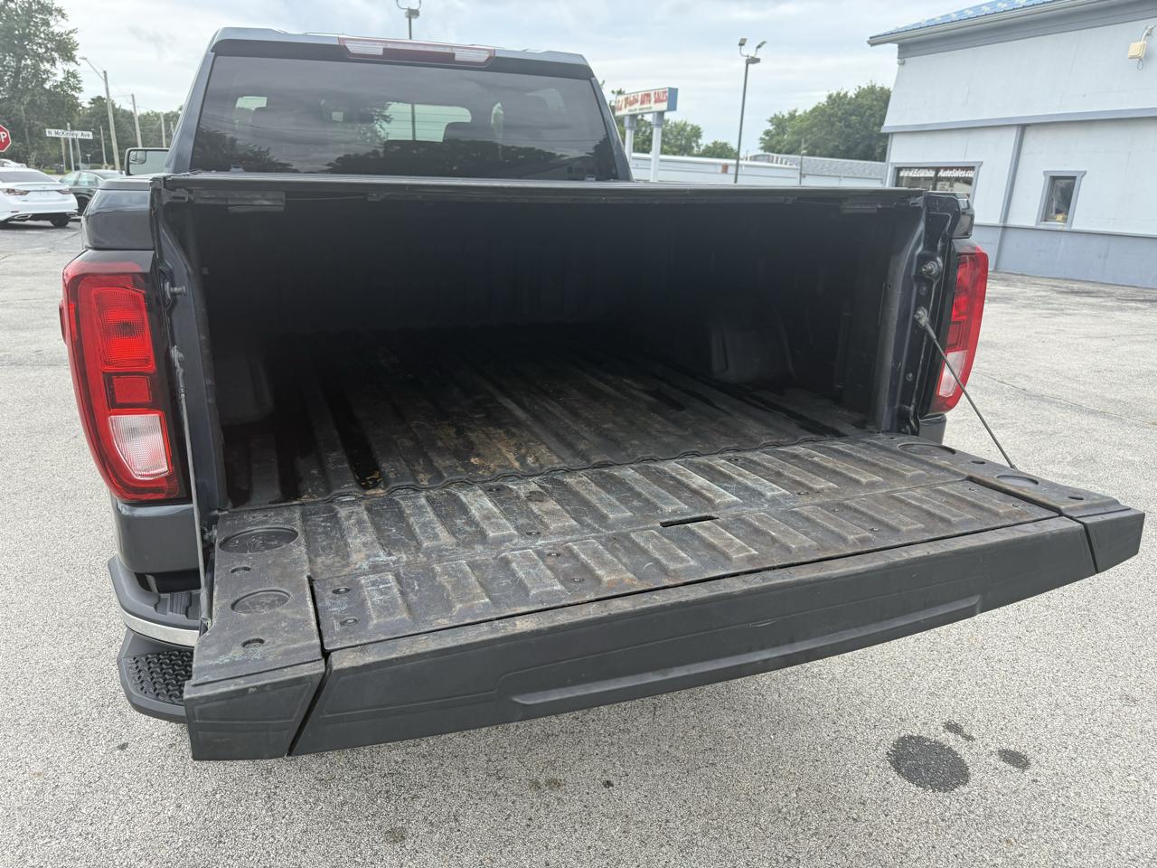 GMC Sierra 1500 Limited SLE Crew Cab Short Box 4WD 2022