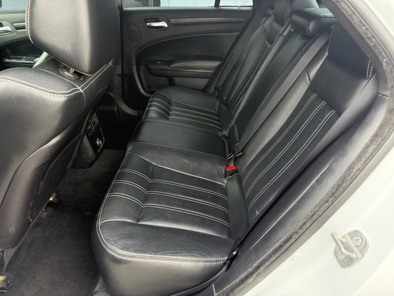 Chrysler 300 S V6 AWD 2014