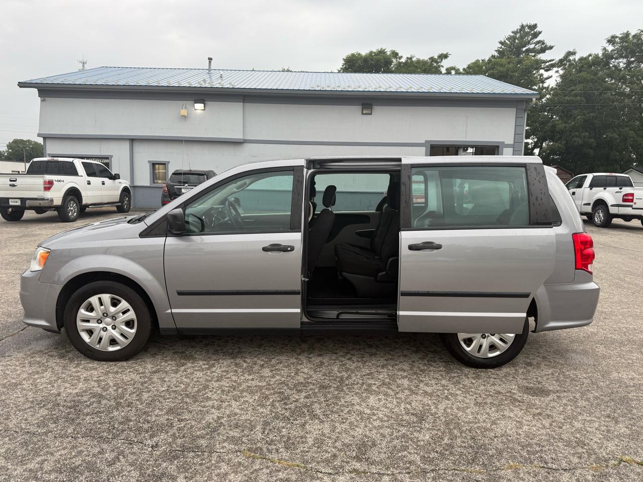 Dodge Grand Caravan SE 2016