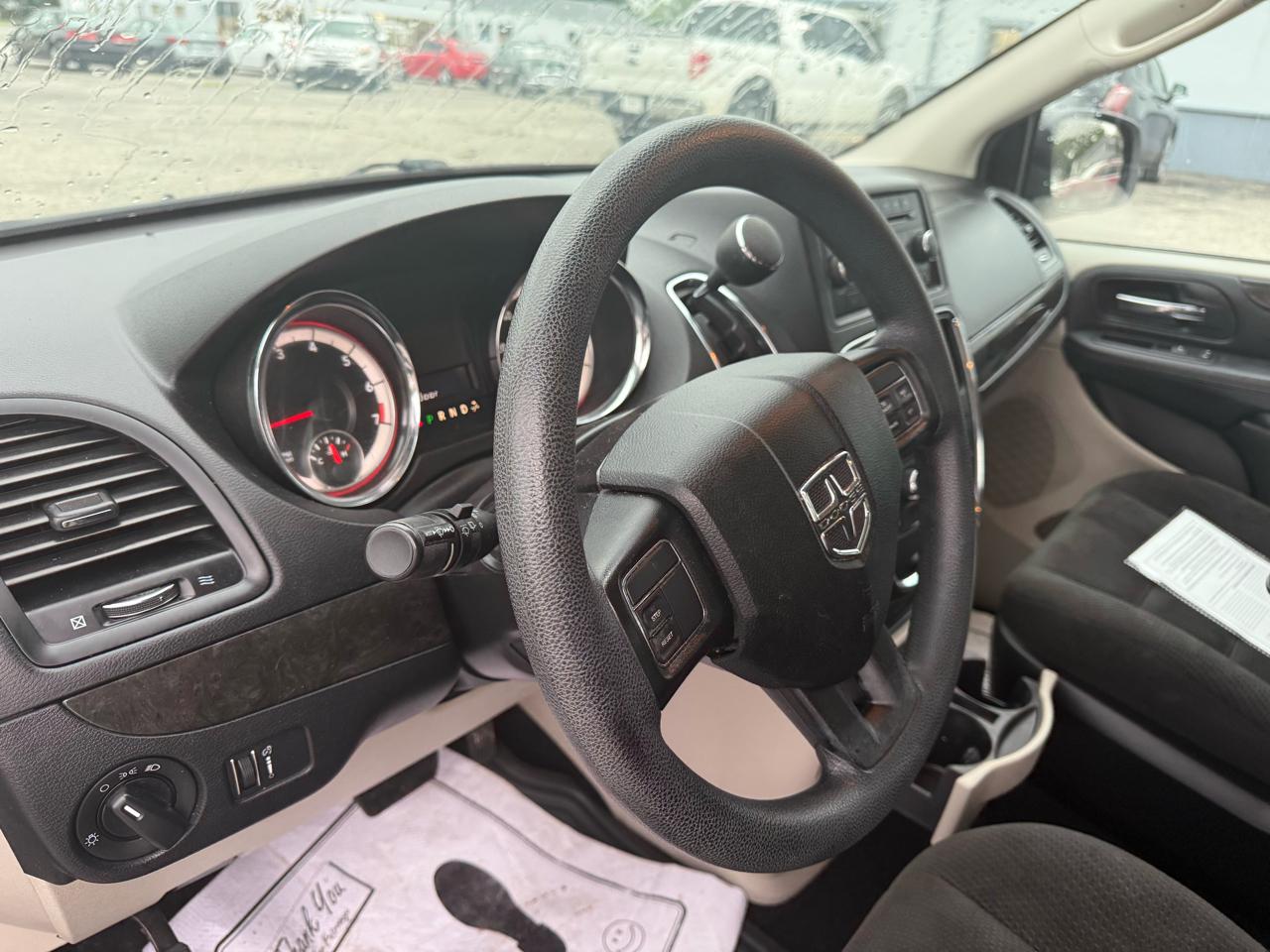Dodge Grand Caravan SE 2016
