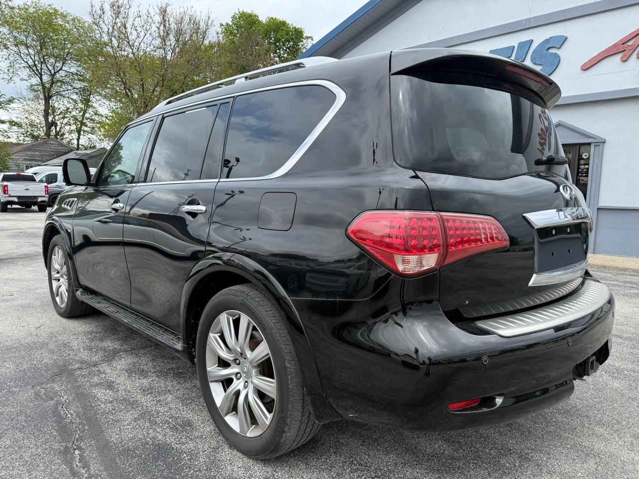 Infiniti QX80 4WD 2014