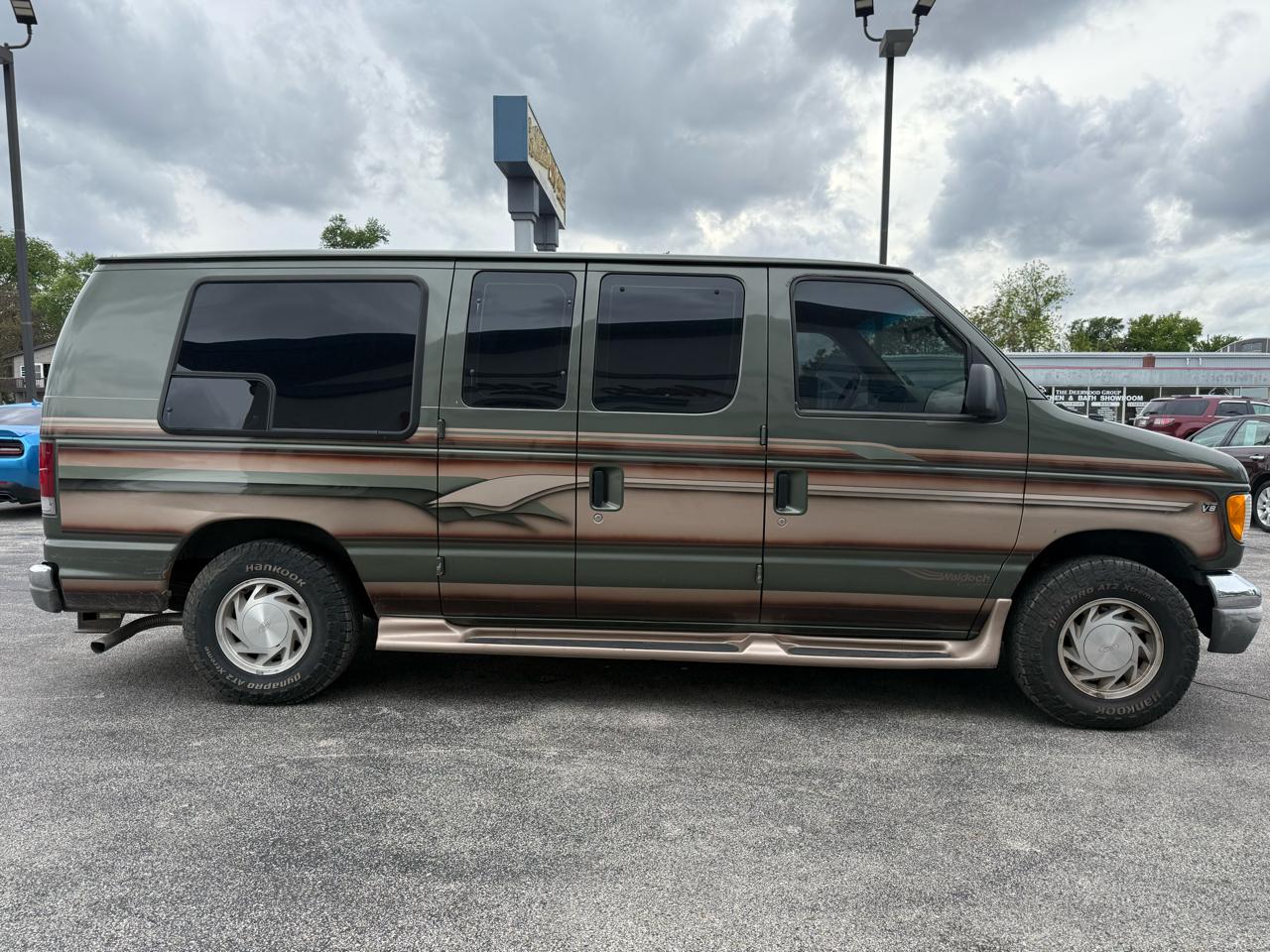 Ford Econoline E150 2002