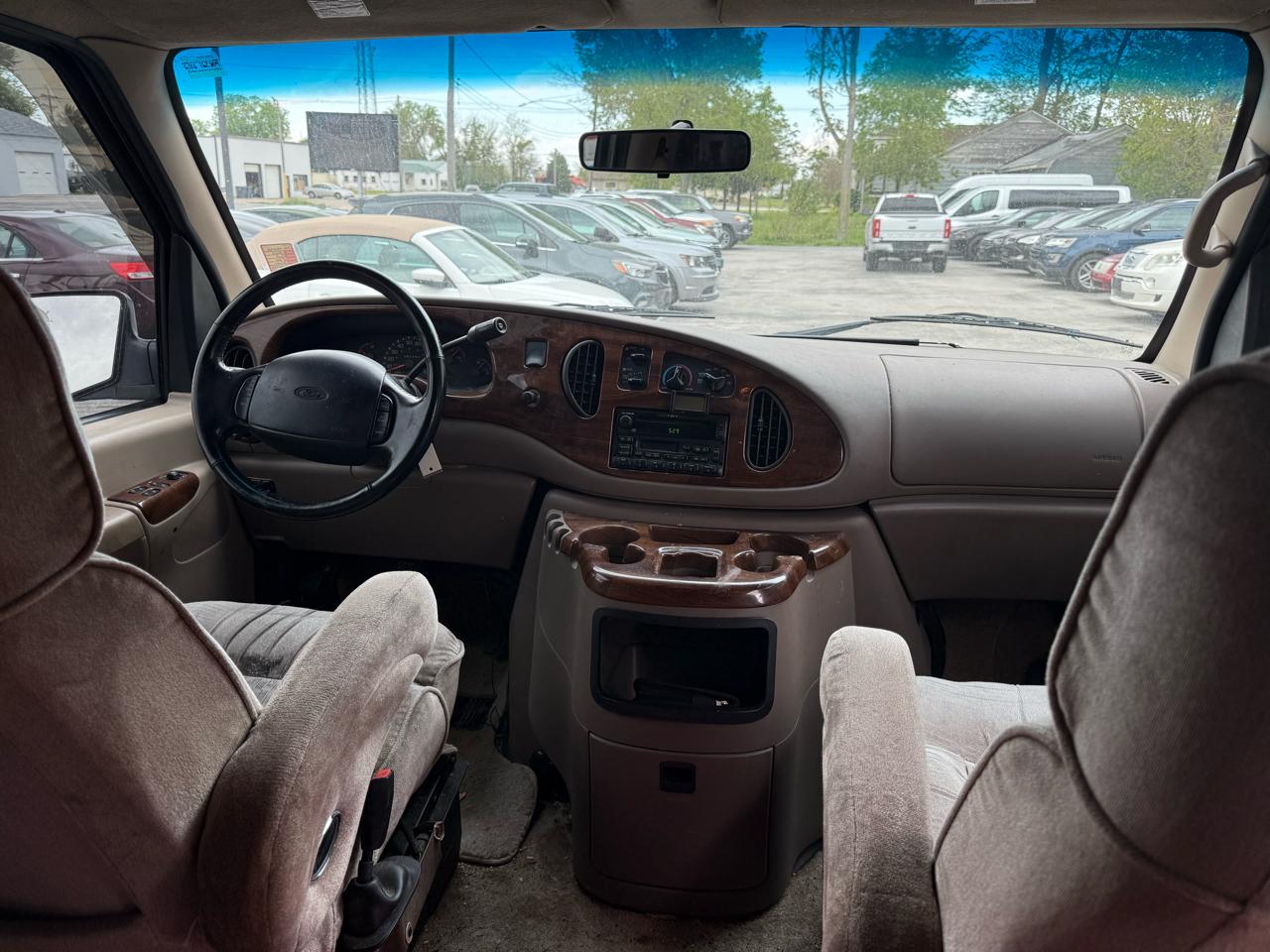 Ford Econoline E150 2002