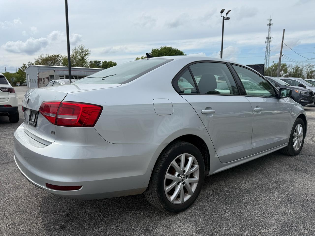 Volkswagen Jetta SE 6A 2015
