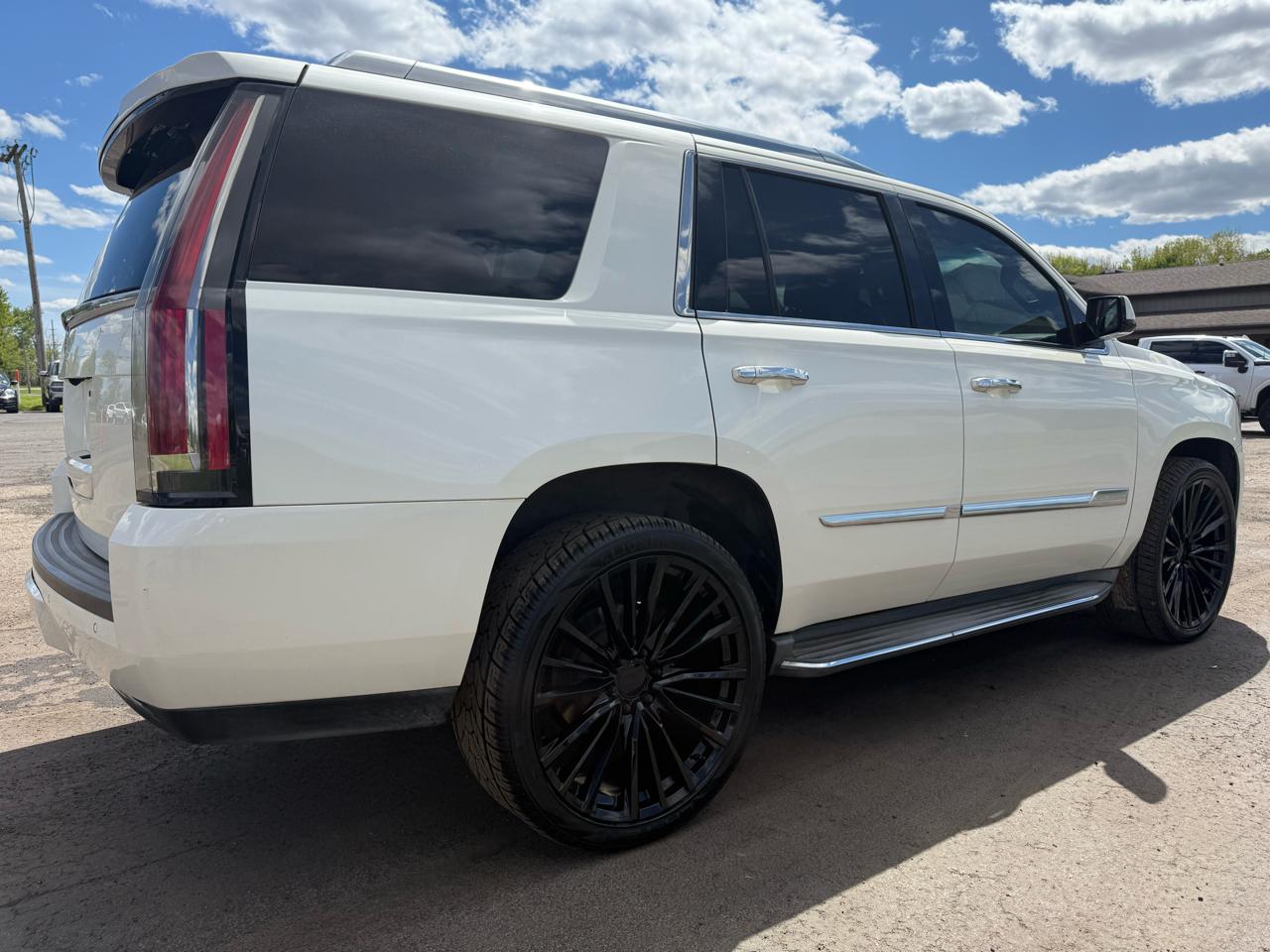 Cadillac Escalade Luxury 4WD 2015
