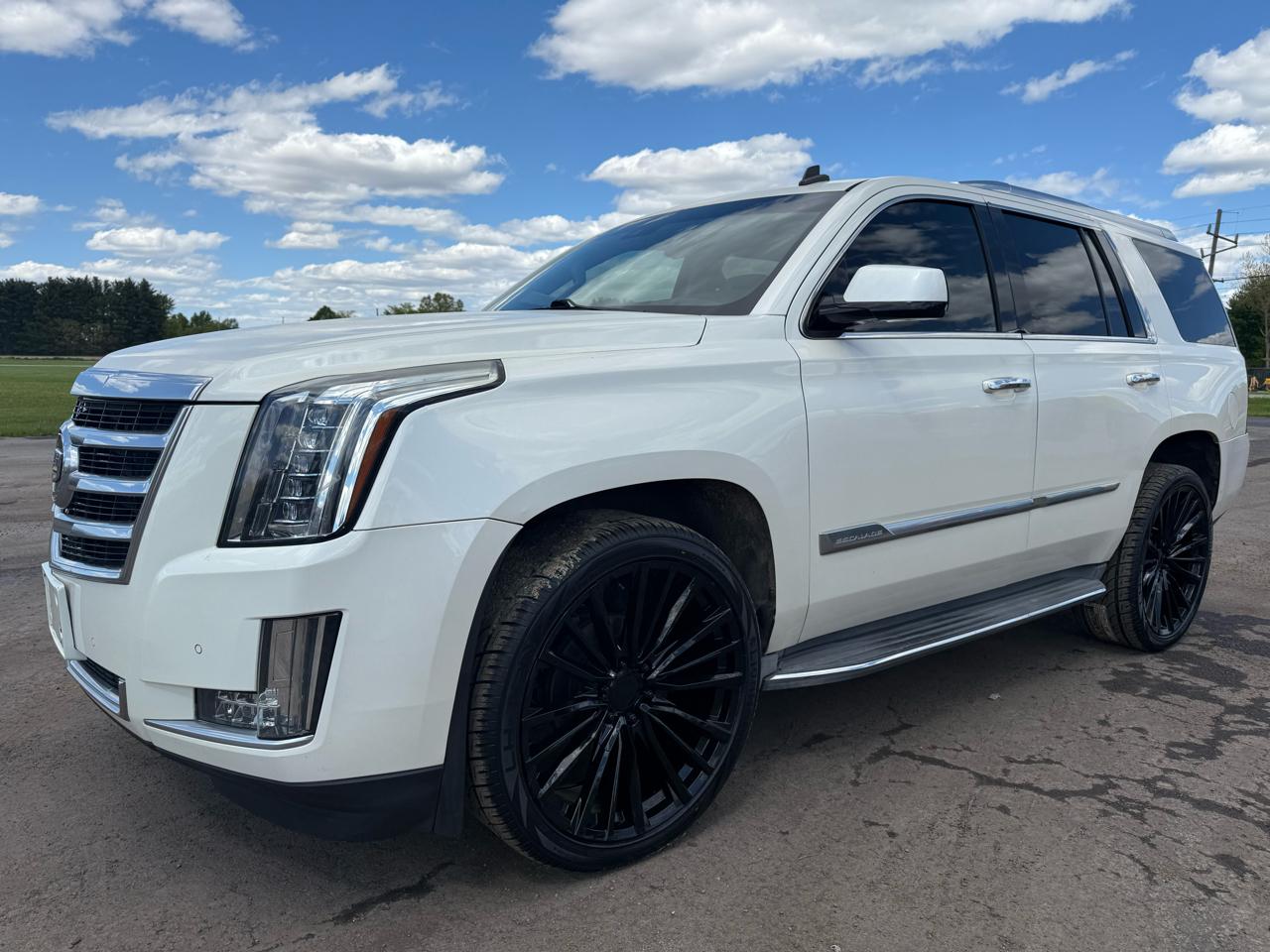 Cadillac Escalade Luxury 4WD 2015