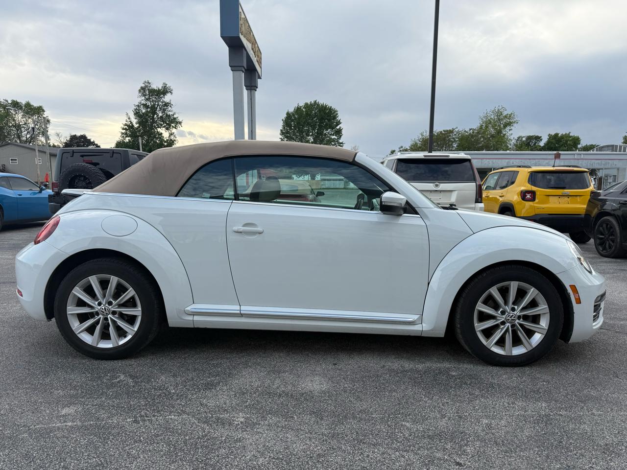 Volkswagen Beetle 1.8T S Convertible 2017