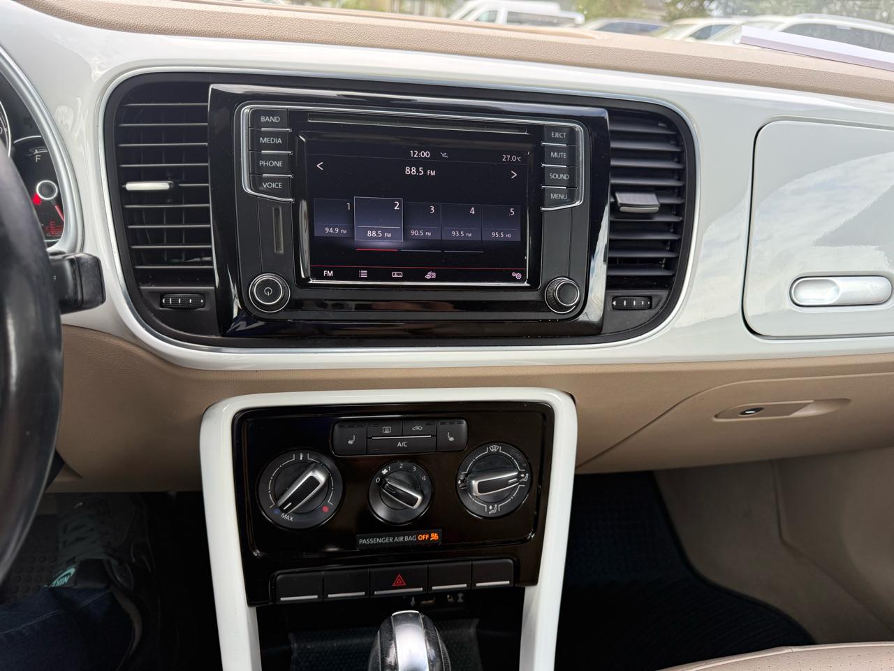 Volkswagen Beetle 1.8T S Convertible 2017
