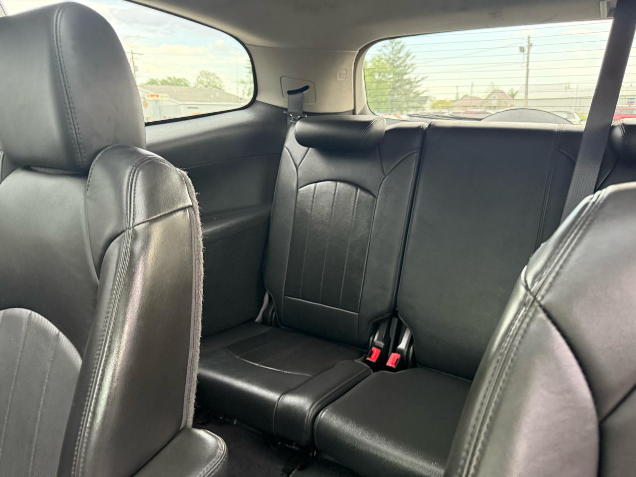 Buick Enclave Leather FWD 2012