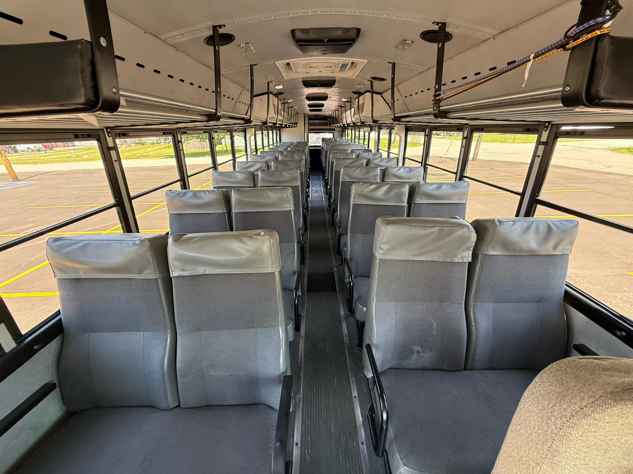 Thomas Saf-T-Liner HDX  2012