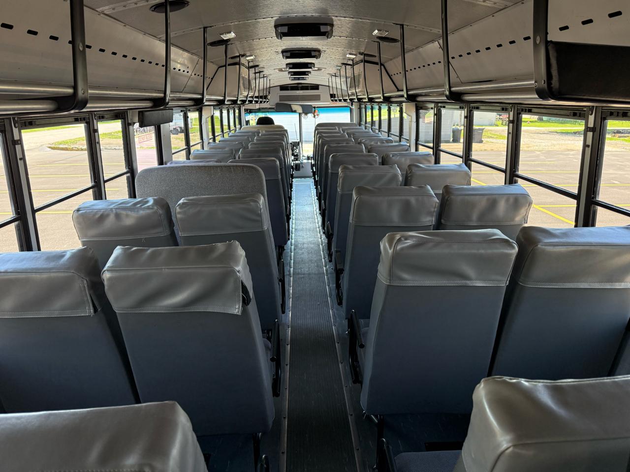 Thomas Saf-T-Liner HDX  2012