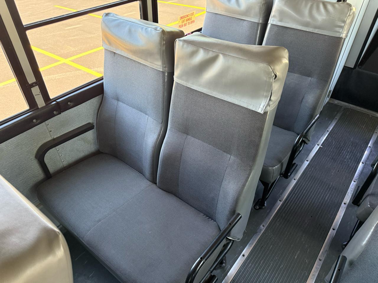 Thomas Saf-T-Liner HDX  2012